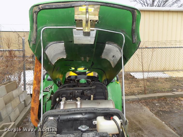 image for item DE7606 John Deere 3032E MFWD tractor