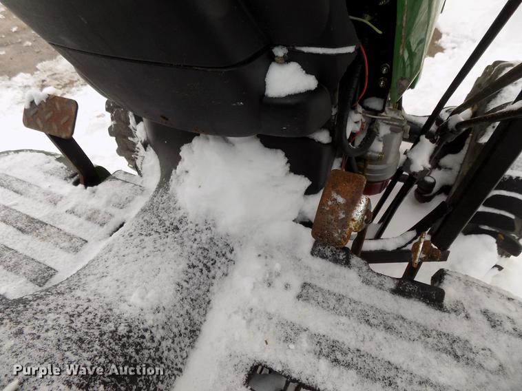 image for item DE7606 John Deere 3032E MFWD tractor