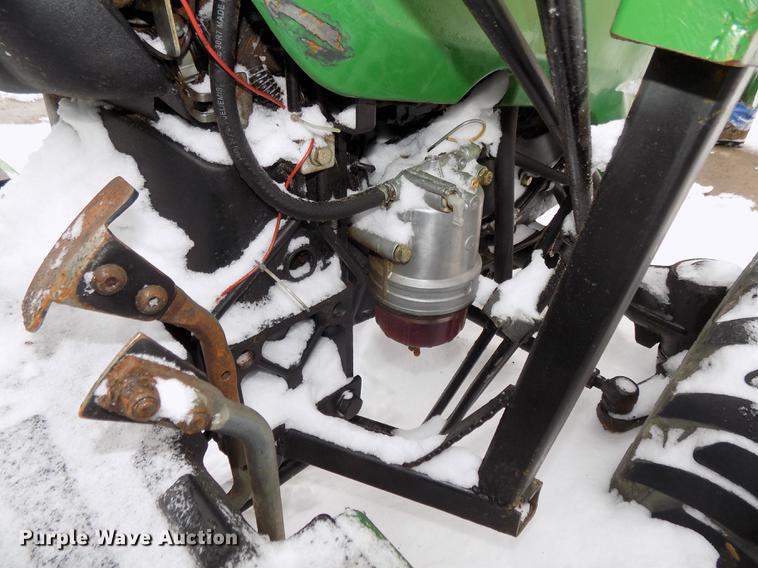 image for item DE7606 John Deere 3032E MFWD tractor