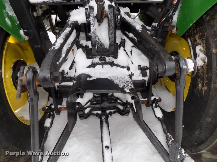 image for item DE7606 John Deere 3032E MFWD tractor