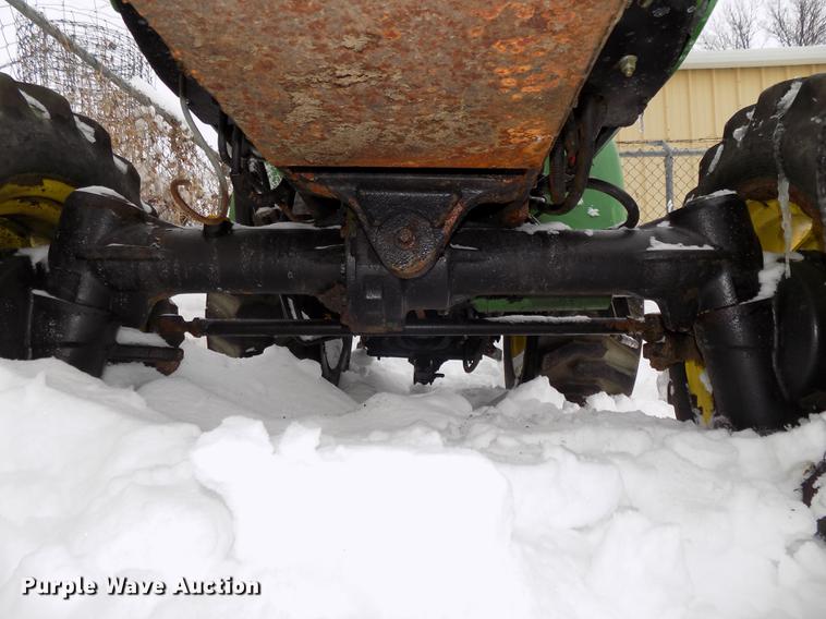 image for item DE7606 John Deere 3032E MFWD tractor