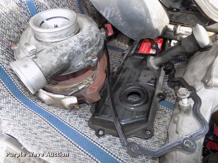 image for item DE7607 2006 Ford F250 Super Duty XL SuperCab pickup truck cab and chassis