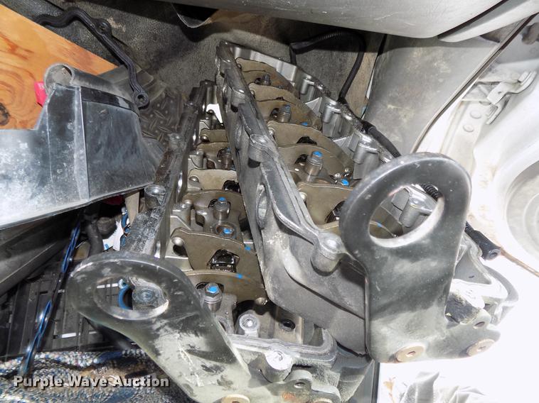 image for item DE7607 2006 Ford F250 Super Duty XL SuperCab pickup truck cab and chassis