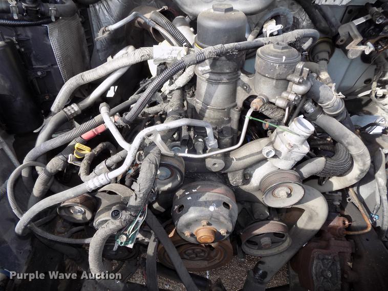 image for item DE7607 2006 Ford F250 Super Duty XL SuperCab pickup truck cab and chassis