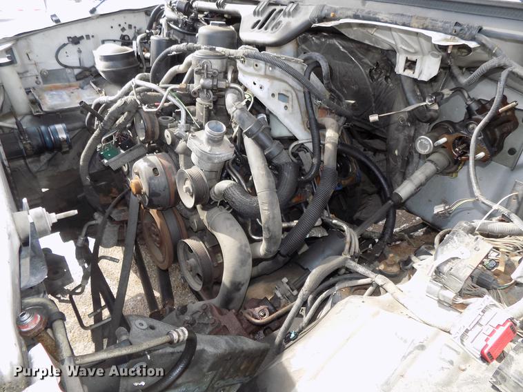 image for item DE7607 2006 Ford F250 Super Duty XL SuperCab pickup truck cab and chassis