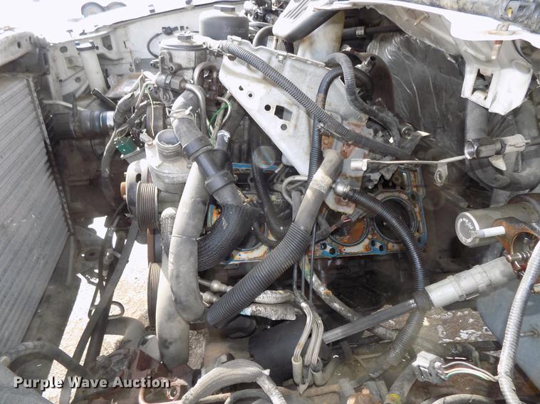 image for item DE7607 2006 Ford F250 Super Duty XL SuperCab pickup truck cab and chassis