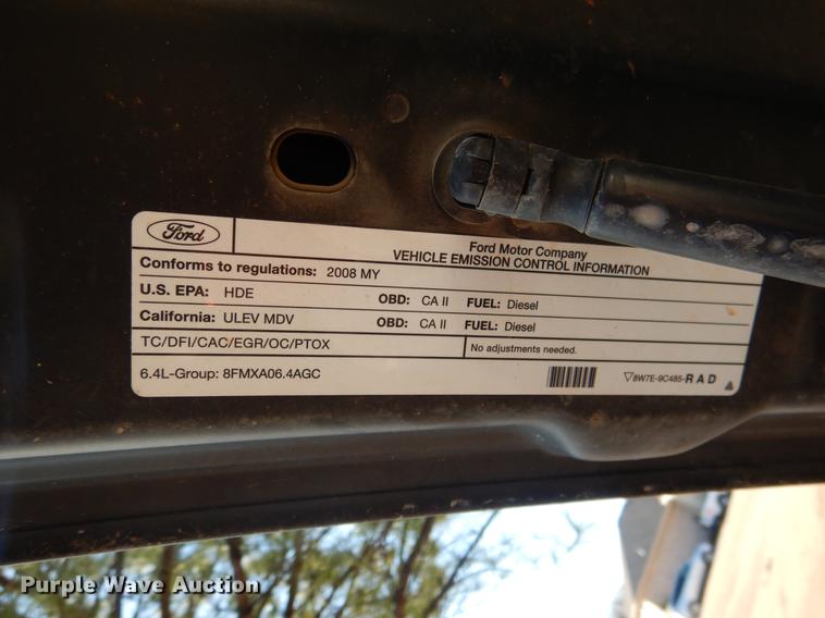 image for item DF2129 2008 Ford F350 XLT SuperCab pickup truck cab and chassis