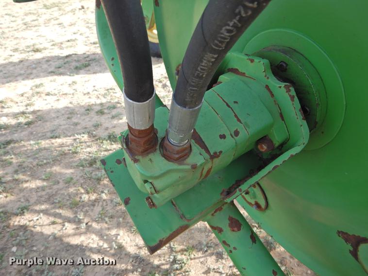 image for item DF2531 John Deere 700 hay rake