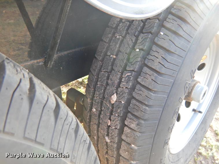 image for item DF2536 2016 Lamar tank trailer