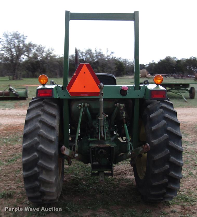 image for item DF2537 John Deere 1070 tractor