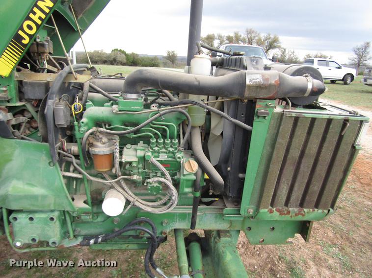 image for item DF2537 John Deere 1070 tractor