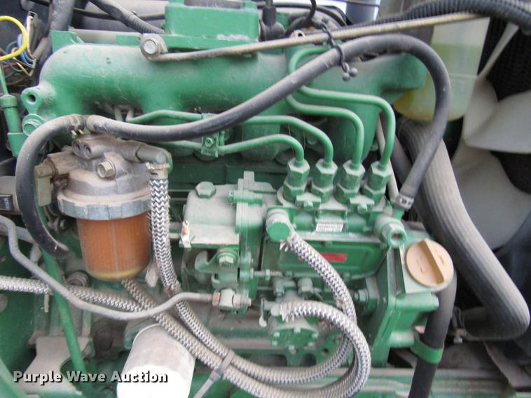 image for item DF2537 John Deere 1070 tractor