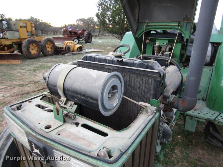 image for item DF2537 John Deere 1070 tractor