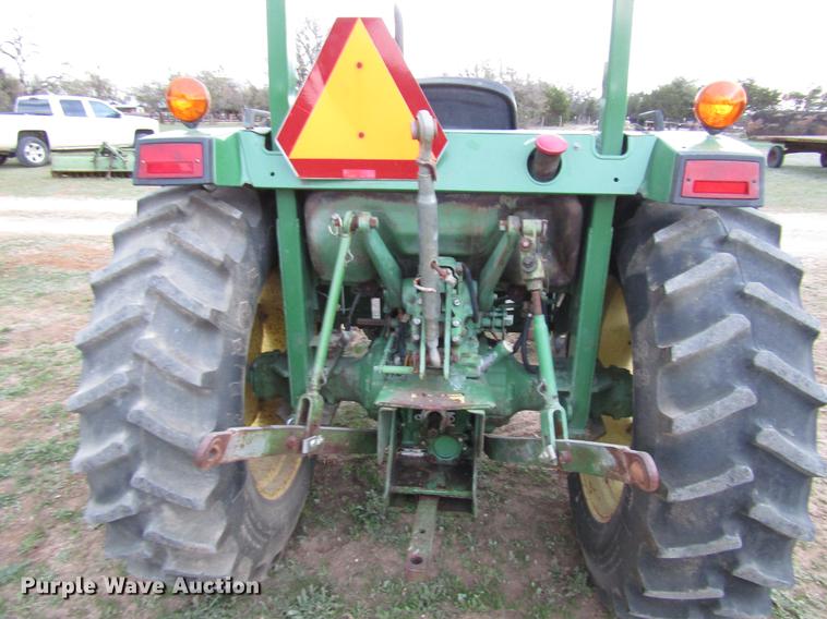 image for item DF2537 John Deere 1070 tractor