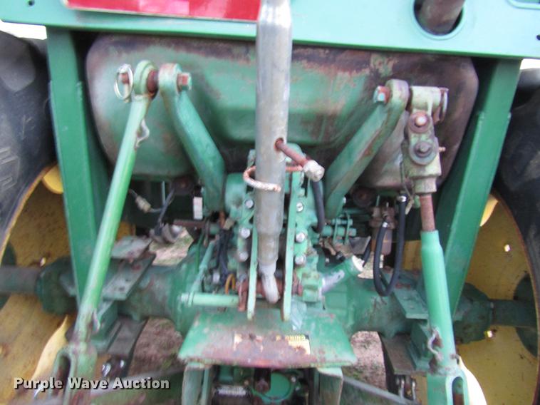 image for item DF2537 John Deere 1070 tractor