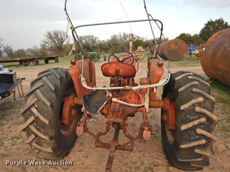 image for item DF2540 Allis Chalmers D17 tractor