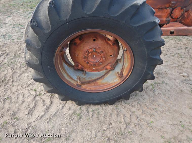 image for item DF2540 Allis Chalmers D17 tractor