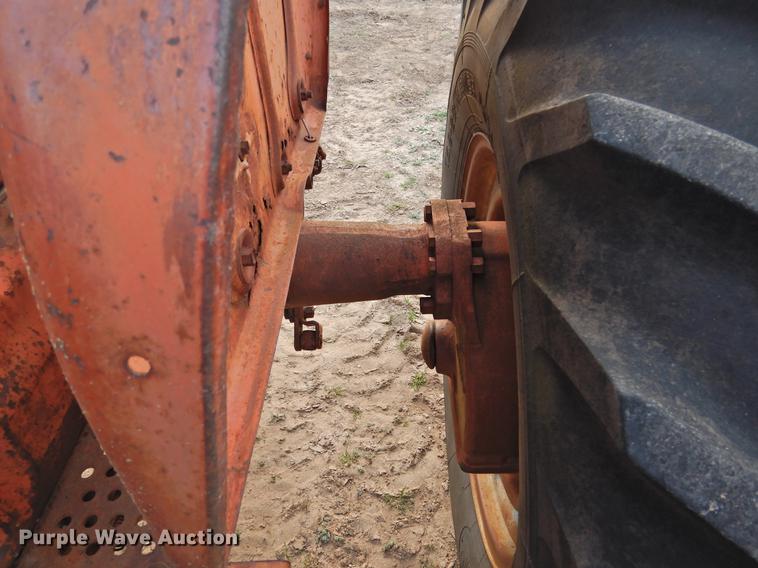 image for item DF2540 Allis Chalmers D17 tractor