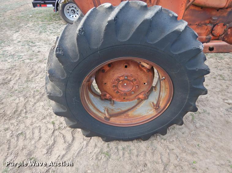 image for item DF2540 Allis Chalmers D17 tractor