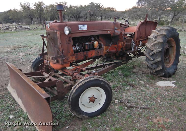 image for item DF2541 Allis Chalmers D17 tractor