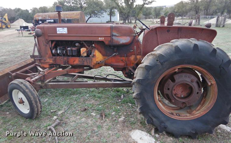 image for item DF2541 Allis Chalmers D17 tractor