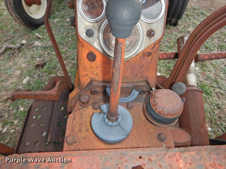 image for item DF2541 Allis Chalmers D17 tractor