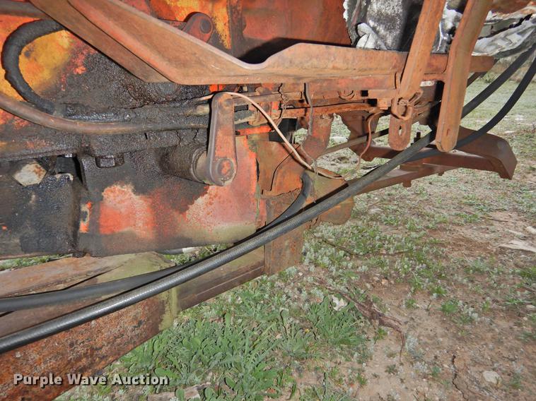 image for item DF2541 Allis Chalmers D17 tractor
