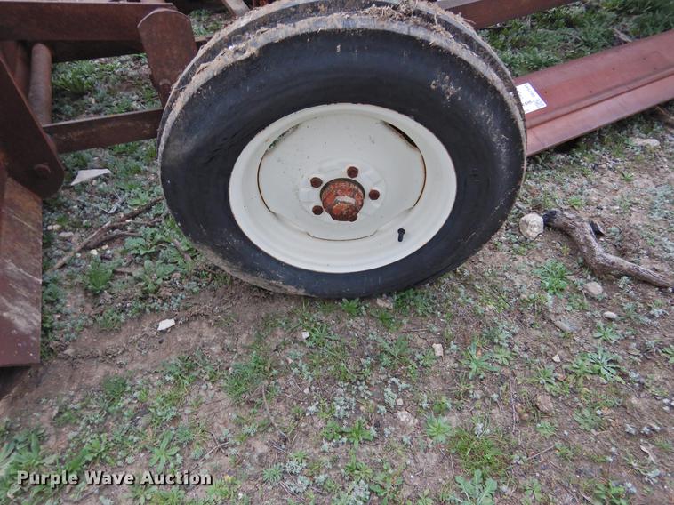 image for item DF2541 Allis Chalmers D17 tractor