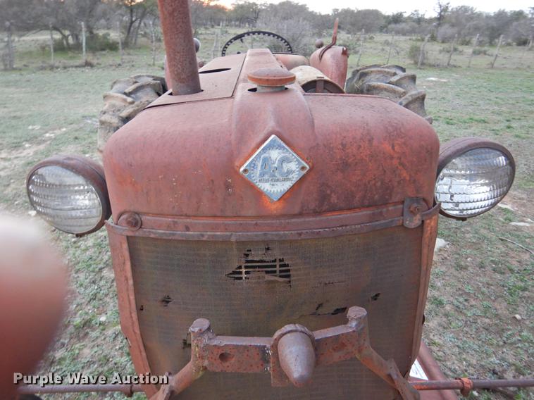 image for item DF2541 Allis Chalmers D17 tractor