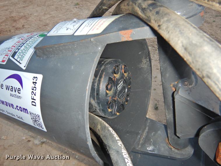 image for item DF2543 CID skid steer auger