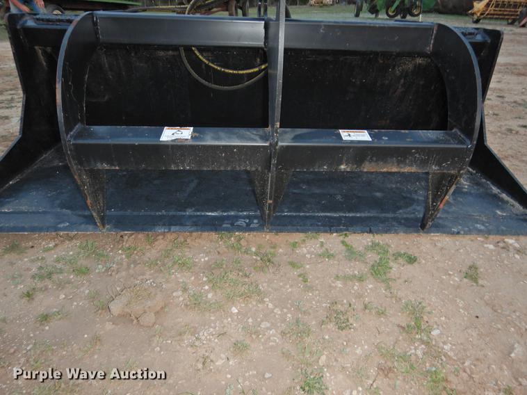 image for item DF2544 Tomahawk skid steer grapple bucket