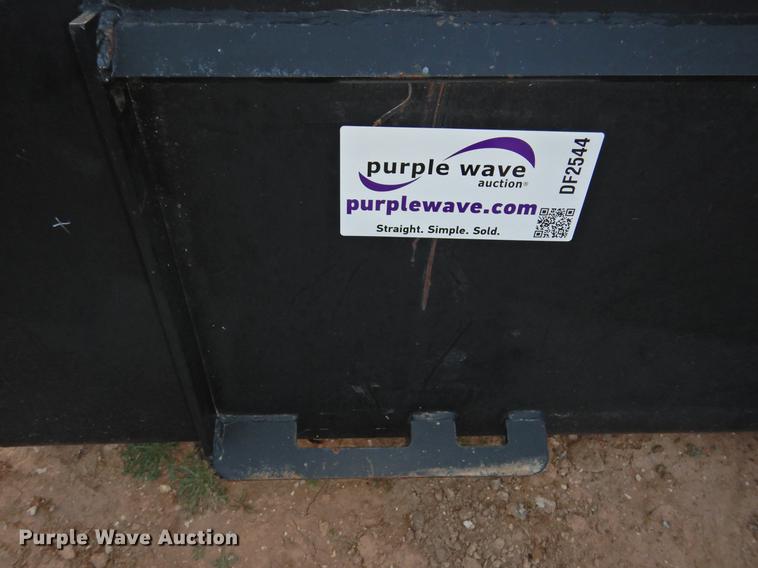 image for item DF2544 Tomahawk skid steer grapple bucket