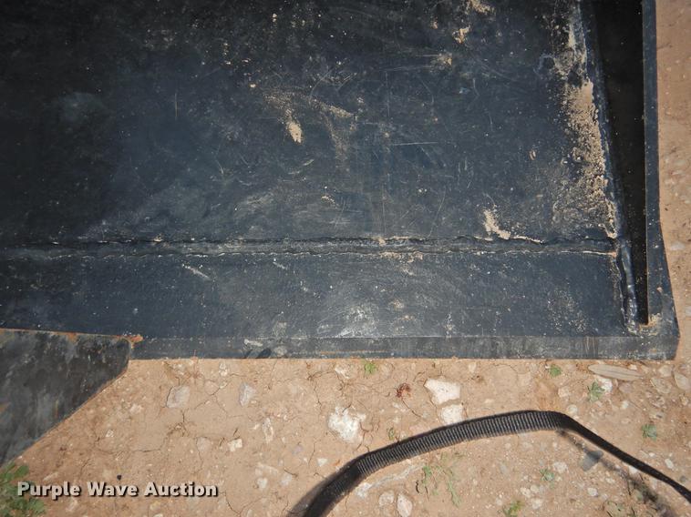 image for item DF2544 Tomahawk skid steer grapple bucket