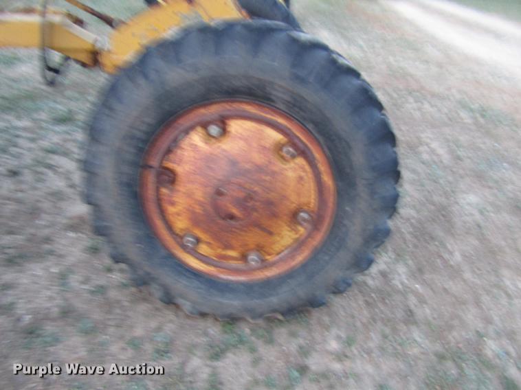 image for item DF2546 Allis Chalmers DD motor grader