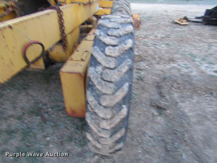image for item DF2546 Allis Chalmers DD motor grader