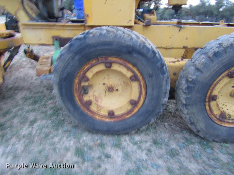 image for item DF2546 Allis Chalmers DD motor grader