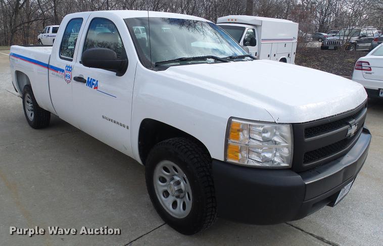 image for item DF7107 2008 Chevrolet Silverado 1500 Ext. Cab pickup truck