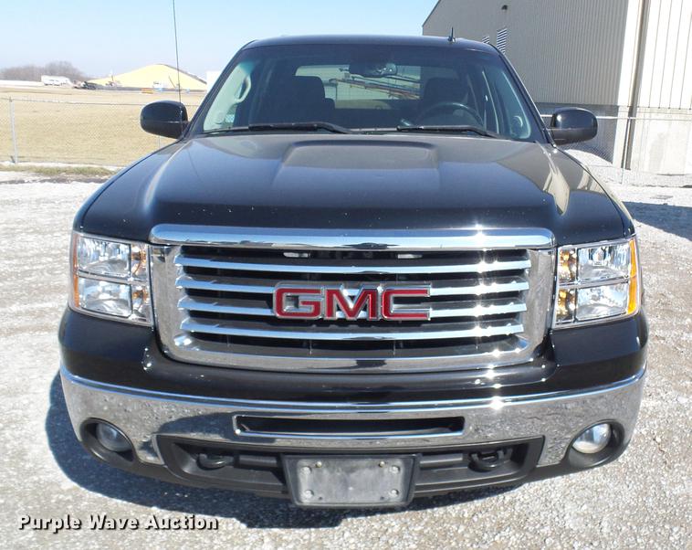 image for item DF7130 2012 GMC Sierra 1500 Crew Cab pickup truck