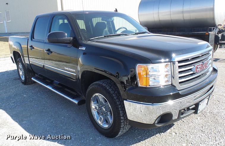 image for item DF7130 2012 GMC Sierra 1500 Crew Cab pickup truck