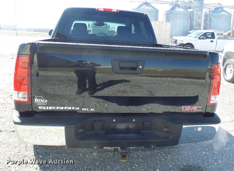 image for item DF7130 2012 GMC Sierra 1500 Crew Cab pickup truck