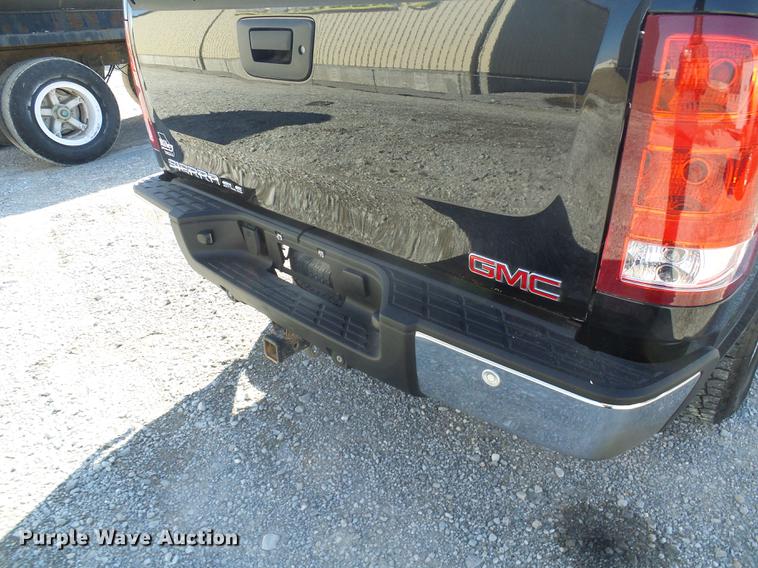 image for item DF7130 2012 GMC Sierra 1500 Crew Cab pickup truck