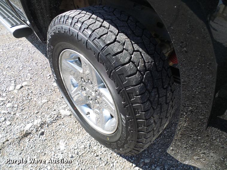 image for item DF7130 2012 GMC Sierra 1500 Crew Cab pickup truck