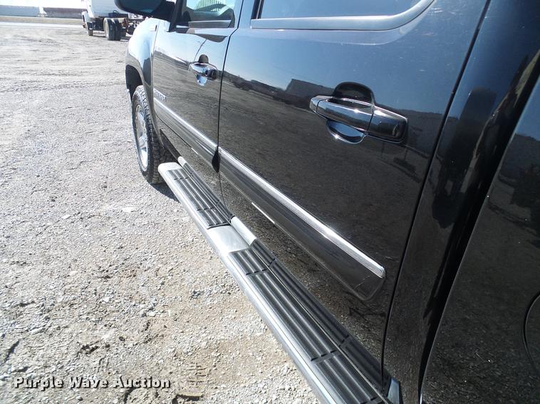 image for item DF7130 2012 GMC Sierra 1500 Crew Cab pickup truck