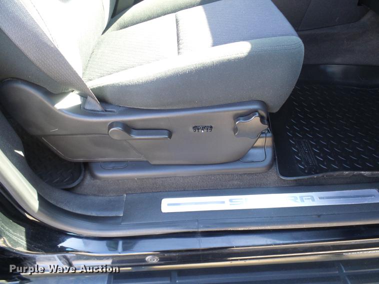 image for item DF7130 2012 GMC Sierra 1500 Crew Cab pickup truck