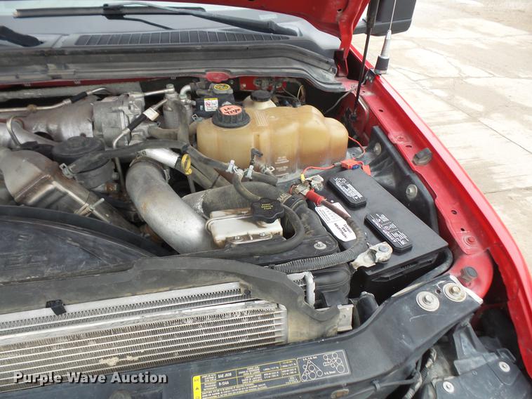 image for item DF7665 2010 Ford F350 Super Duty Crew Cab flatbed pickup truck