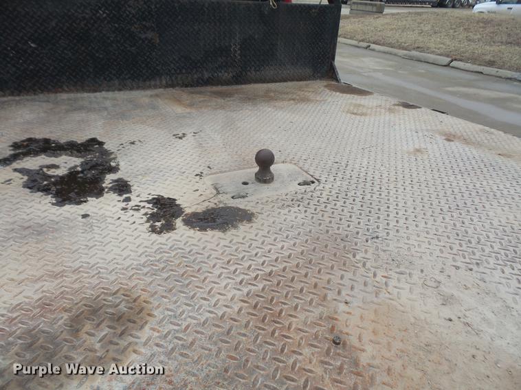 image for item DF7665 2010 Ford F350 Super Duty Crew Cab flatbed pickup truck