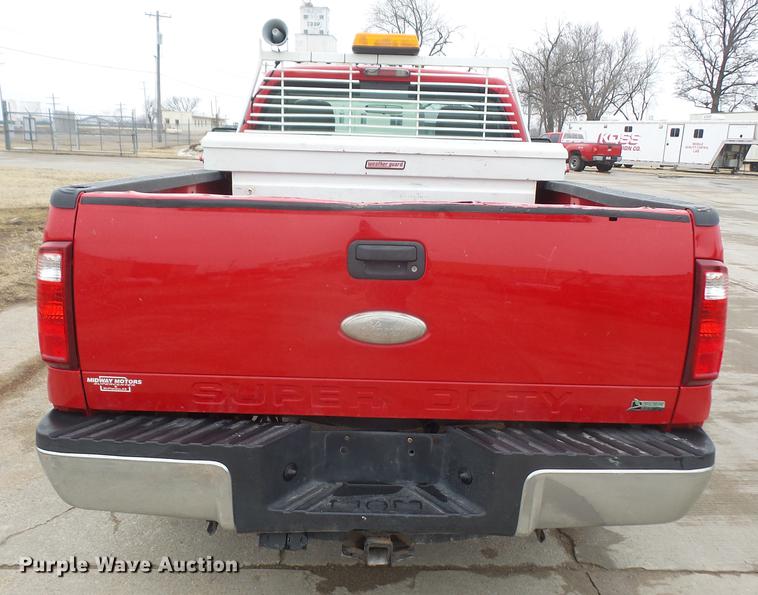 image for item DF7666 2011 Ford F250 Super Duty pickup truck