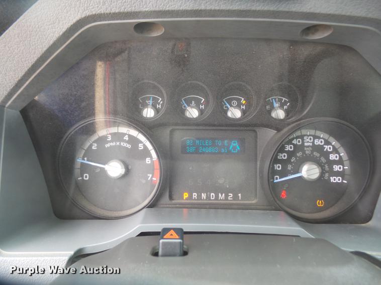 image for item DF7666 2011 Ford F250 Super Duty pickup truck