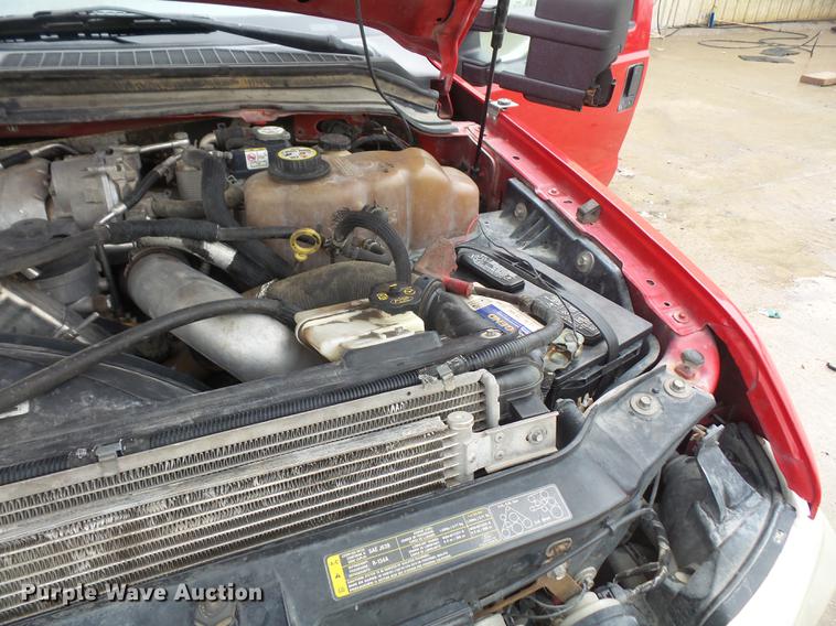 image for item DF7667 2008 Ford F350 Super Duty Crew Cab pickup truck chassis