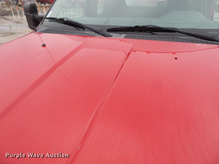 image for item DF7667 2008 Ford F350 Super Duty Crew Cab pickup truck chassis